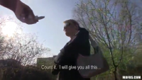 Порно видео В весеннем саду малышку трахнули в миссионерсокой позе за деньги